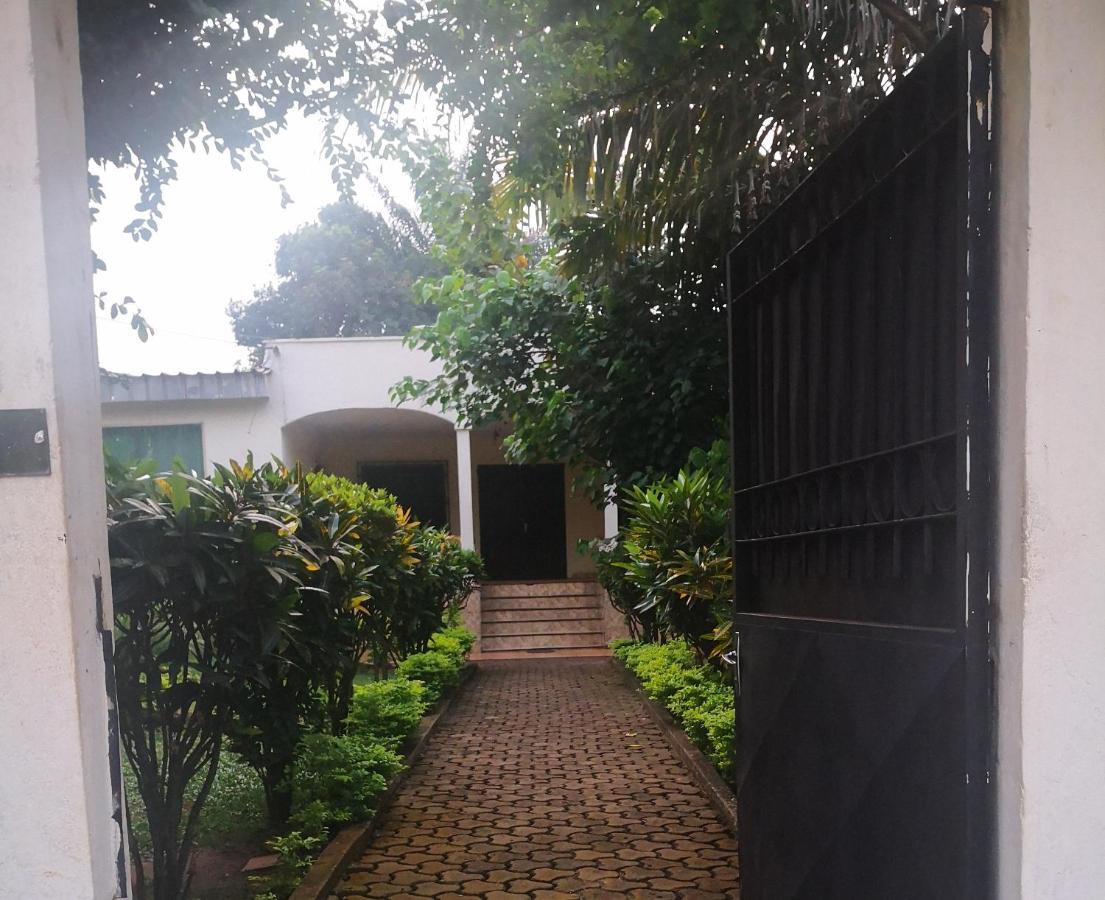 Tout Confort Avec Jardin Entree Bastos Yaoundé Zewnętrze zdjęcie